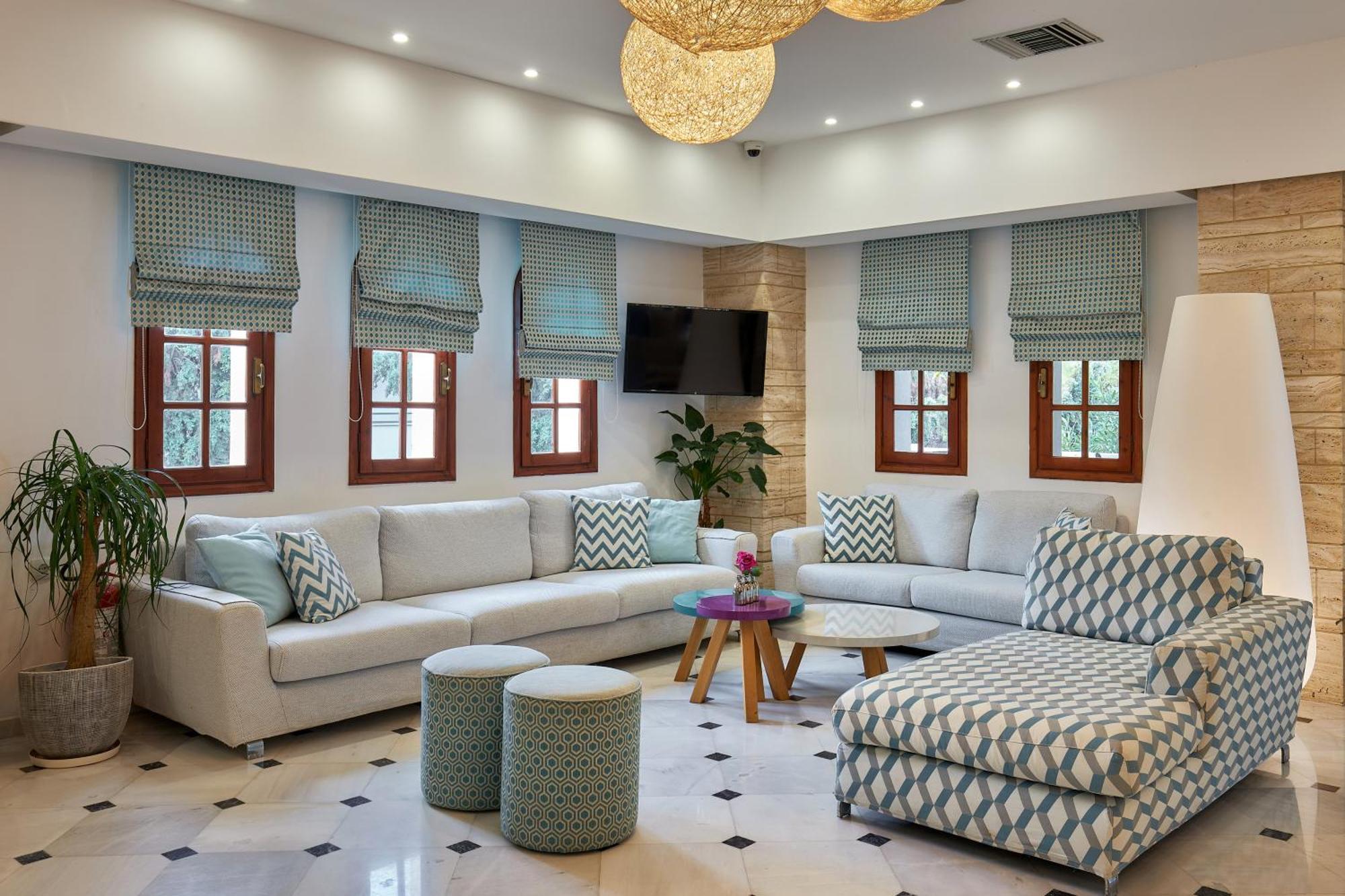 Kyknos Beach Hotel & Bungalows มาเลีย ภายนอก รูปภาพ