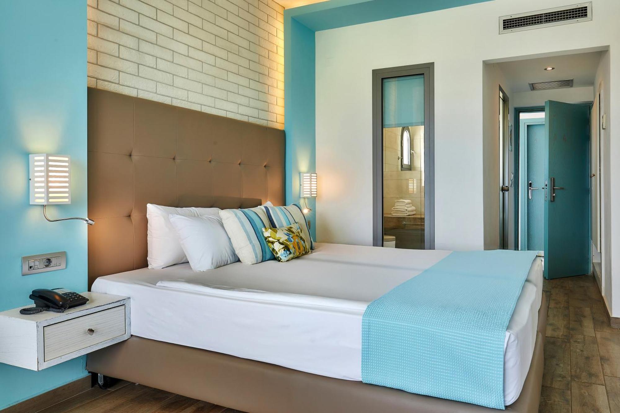Kyknos Beach Hotel & Bungalows มาเลีย ภายนอก รูปภาพ